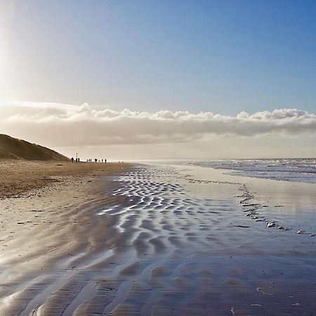مبيت وإفطار Formby Pinewood Studio المظهر الخارجي الصورة
